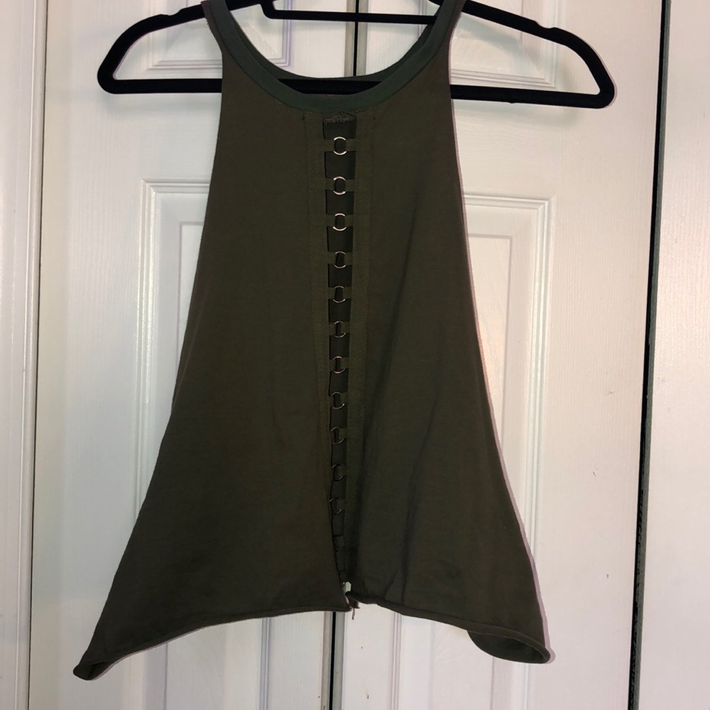F21 TANK WITH METAL DETAILING